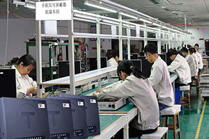 屏蔽器生产车间